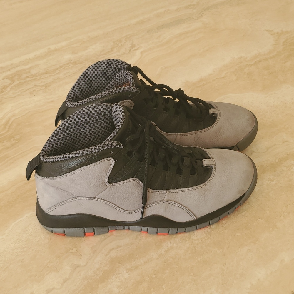 EXCELLENT JORDAN RETRO 10 COOL GREY/BLACK SIZE 10.5 100% AUTHENTIC